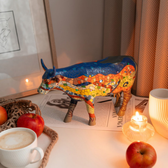 Декоративная статуэтка  Barcelona Cow - L (30,5*19,5 см)