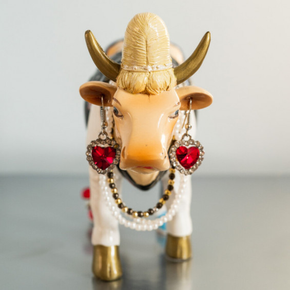 Декоративная статуэтка Queen Cow Ceasar