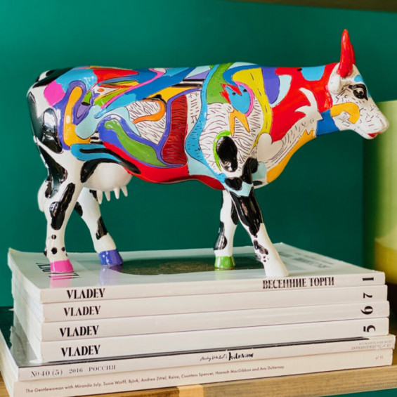 Декоративная статуэтка Ziv’s Udderly Cool Cow - L (30,5*19,5 см)