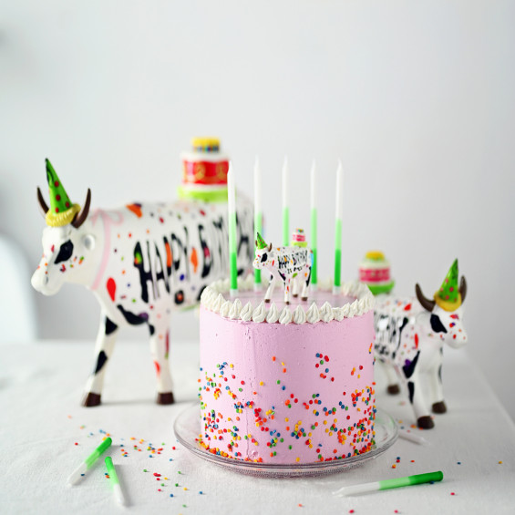 Декоративная статуэтка Happy Birthday To Moo! - M (16,5*11 см)