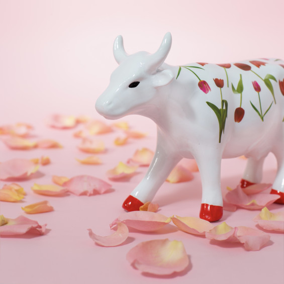 Коллекционная корова Red Tulip Cow (16,5*11 см)