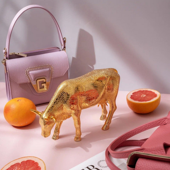 Декоративная статуэтка Mira Moo Gold - L ( 30,5*19,5 см)