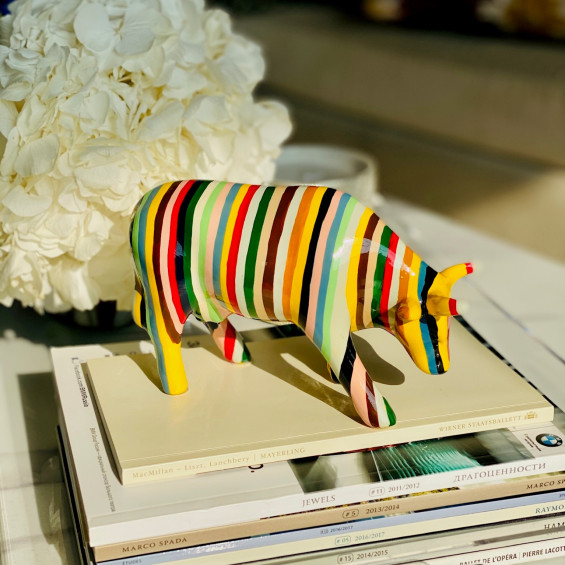 Коллекционная корова Striped