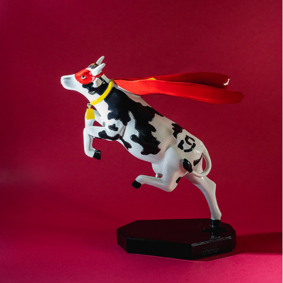 Декоративная статуэтка Super Cow
