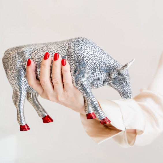Декоративная статуэтка Mira Moo (Silver) (30,5*19,5 см)
