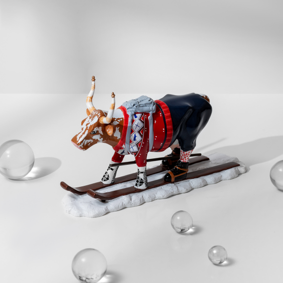 Декоративная статуэтка The Ski Cow aka Loypelin Lauslam