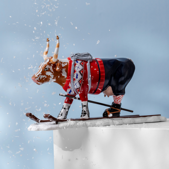 Декоративная статуэтка The Ski Cow aka Loypelin Lauslam